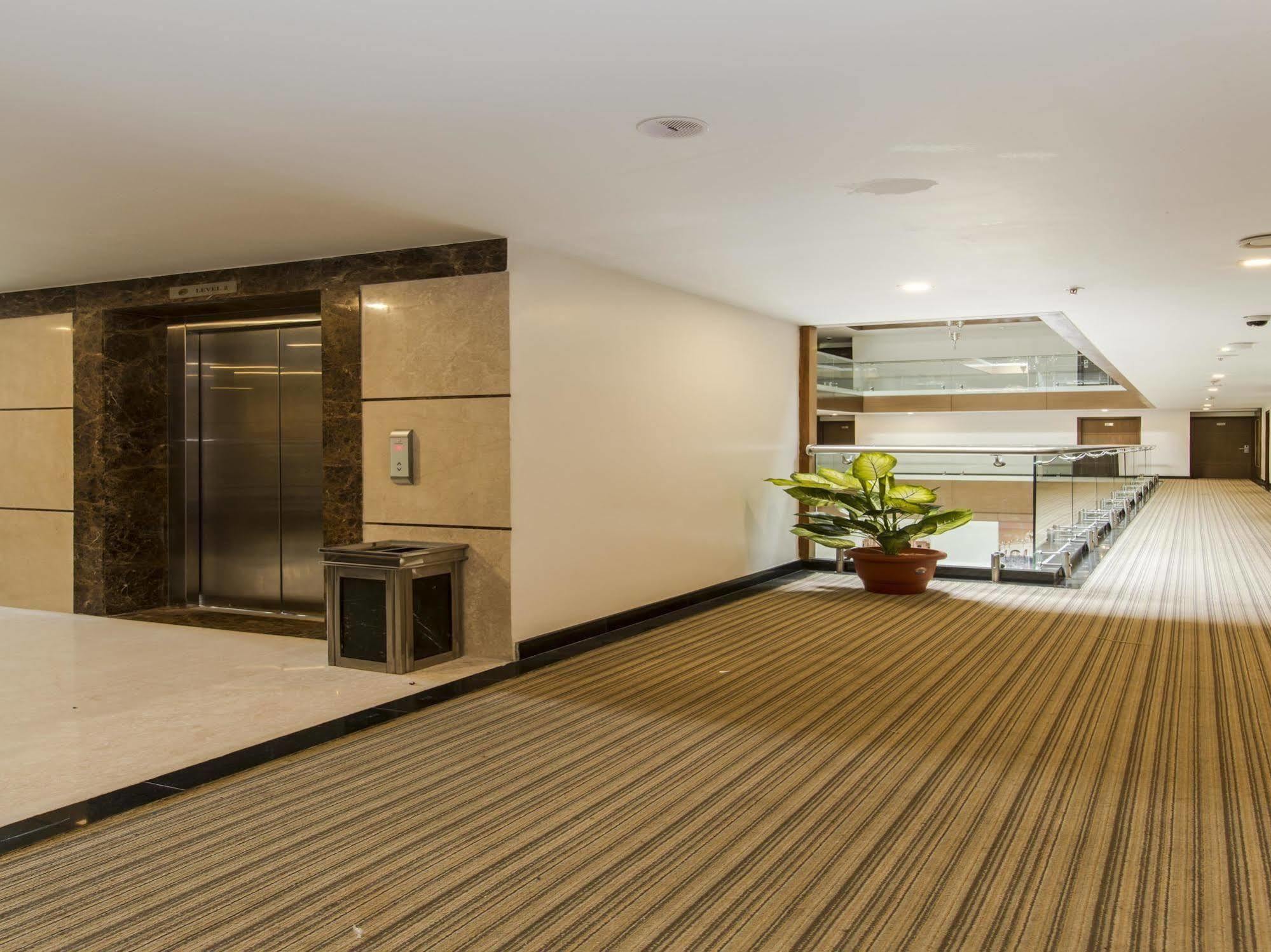The Atrium Boutique Hotel Mysore Εξωτερικό φωτογραφία